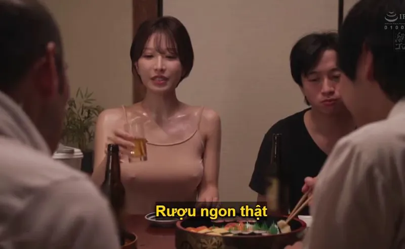 Vợ yêu gạ đụ cả gia đình gã chồng vì chồng yêu dẫn về quê rồi bỏ bê nứng lồn sml